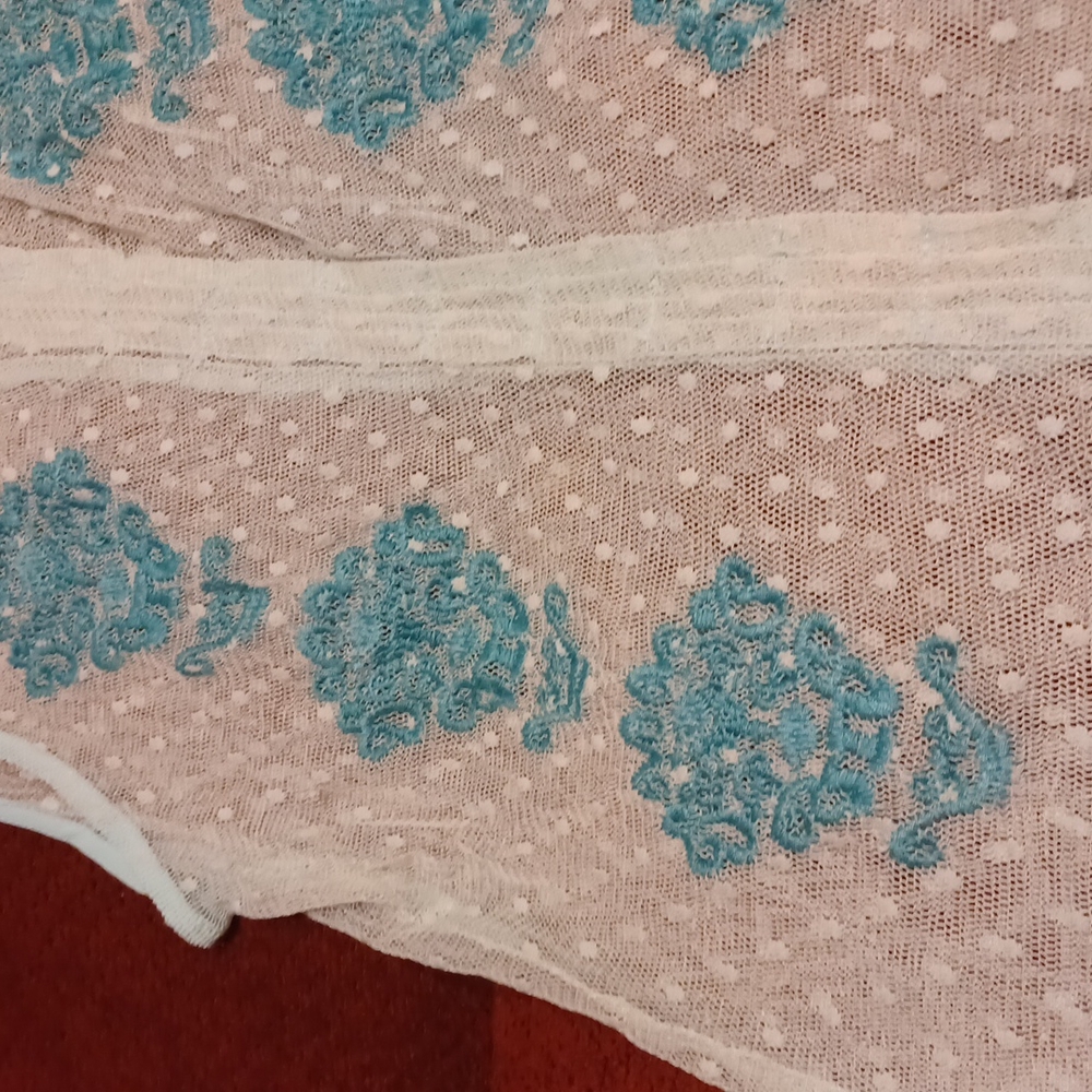 Top - Picture 2 of 3